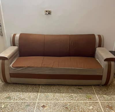Sofa Set for sale (5 seaters)