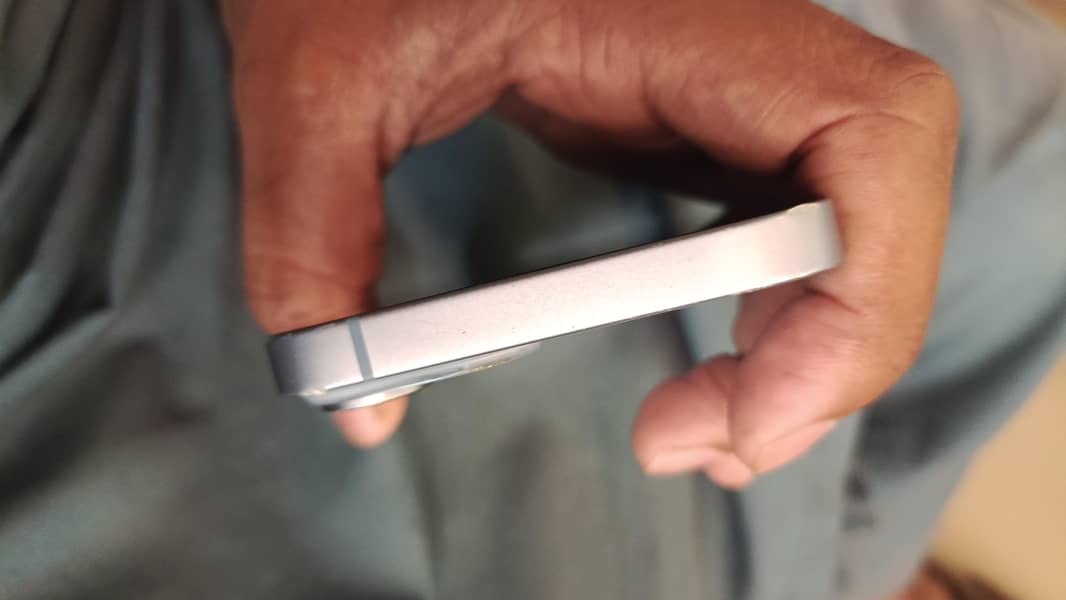 Apple iPhone 14 0