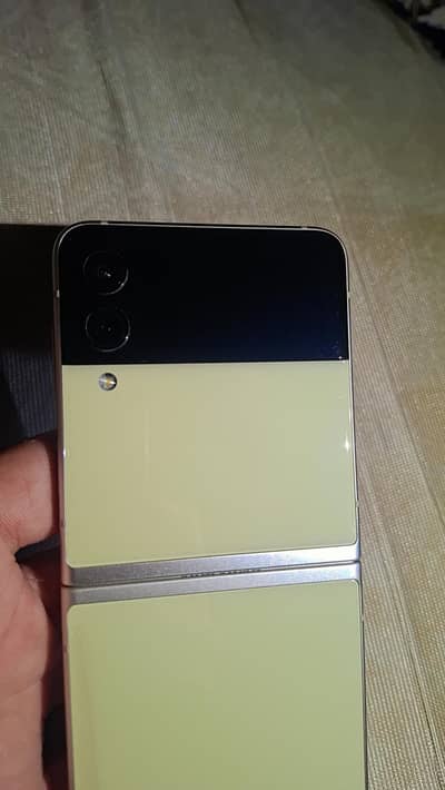 Samsung Mobile Z Flip 3