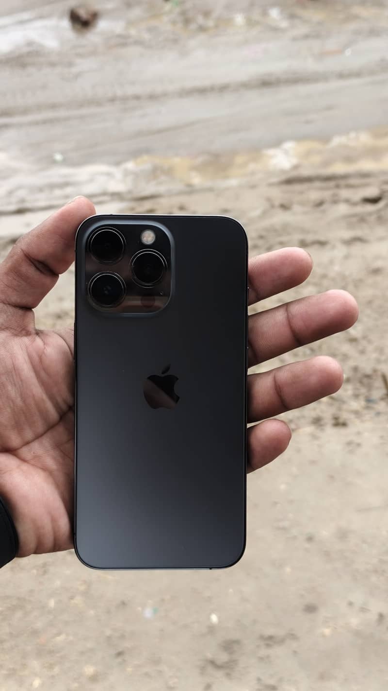 Apple iPhone 13 Pro 0