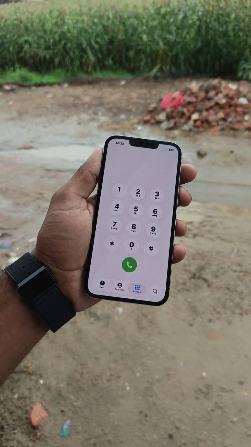 Apple iPhone 13 Pro 1