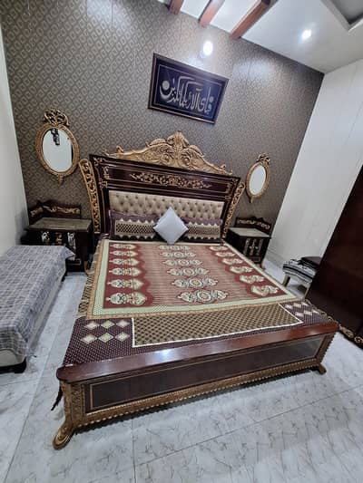 Luxurious Wooden Bed Set for Sale