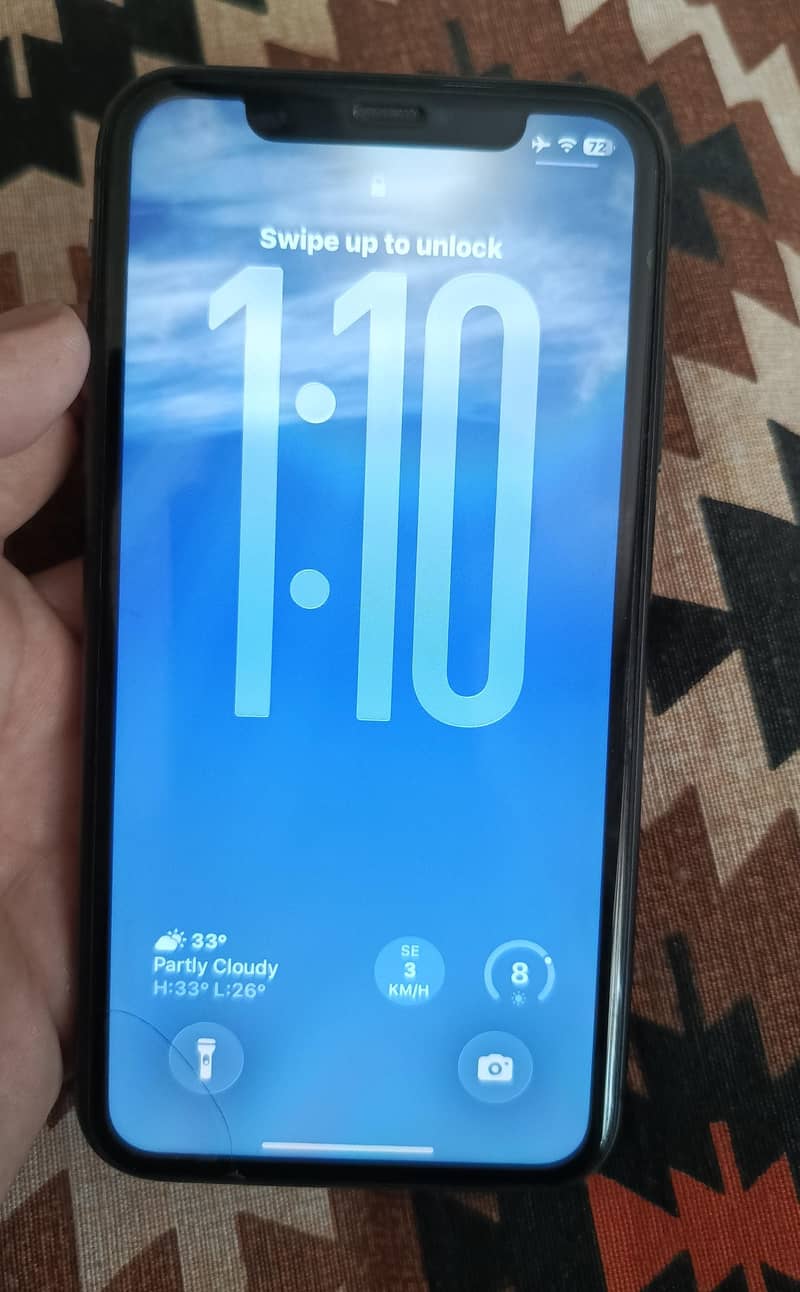Apple iPhone 11 0