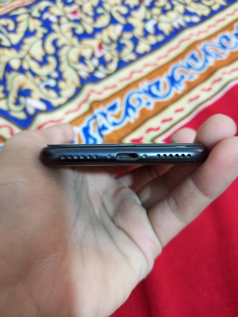 Apple iPhone SE 4