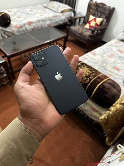 Apple iPhone 12