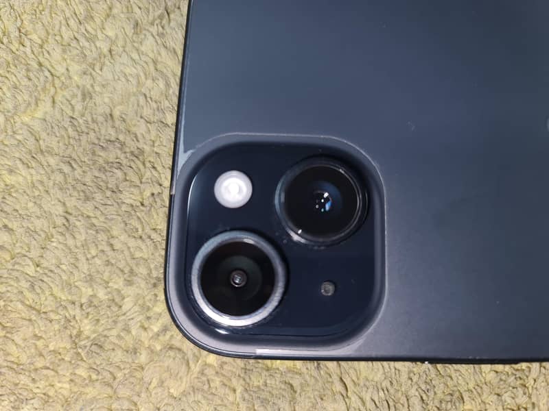 Apple iPhone 15 plus 4