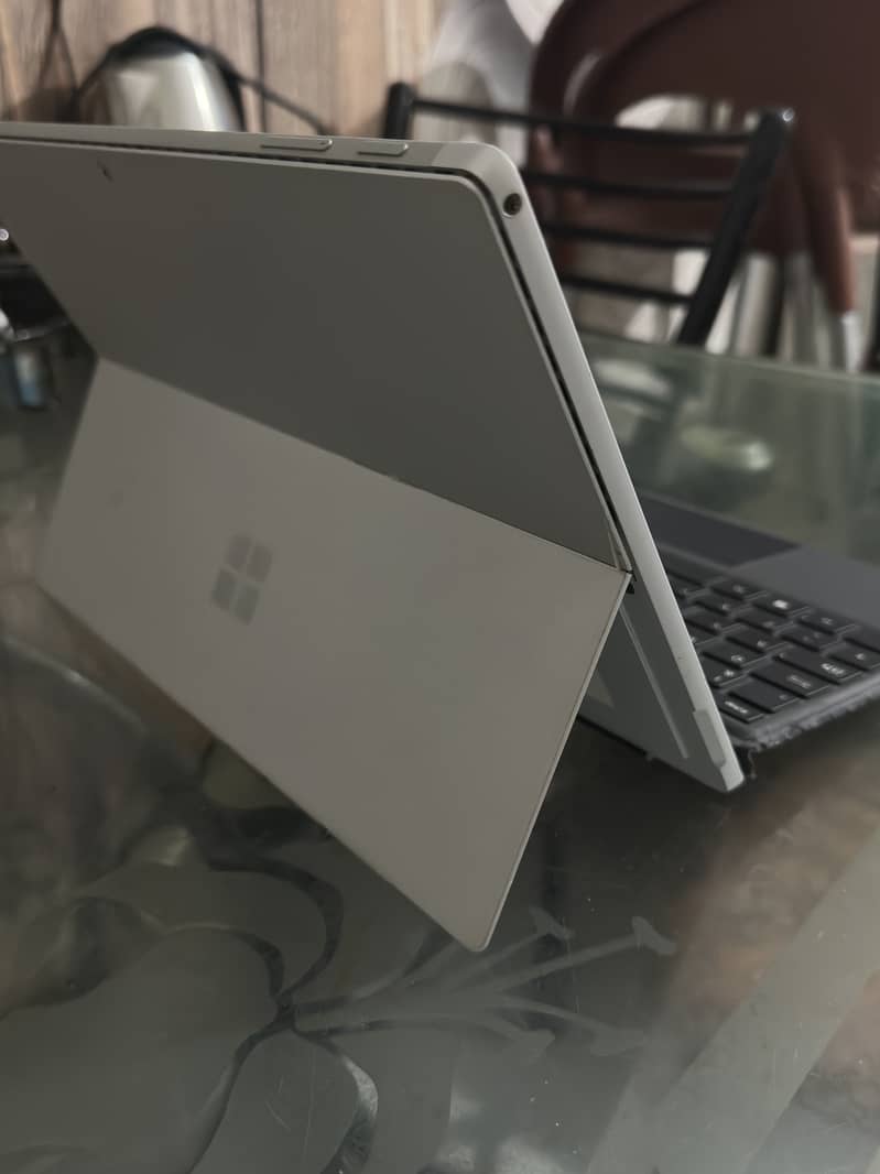 Microsoft Surface Pro Laptop 2