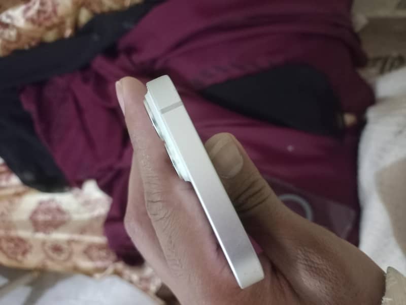 Apple iPhone 14 5