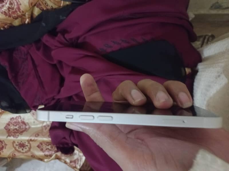 Apple iPhone 14 8