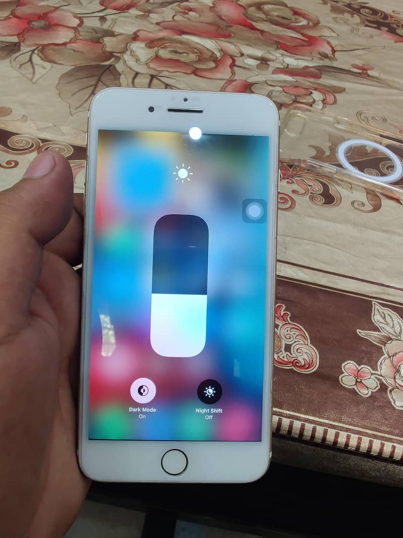 Apple iPhone 7 Plus 8