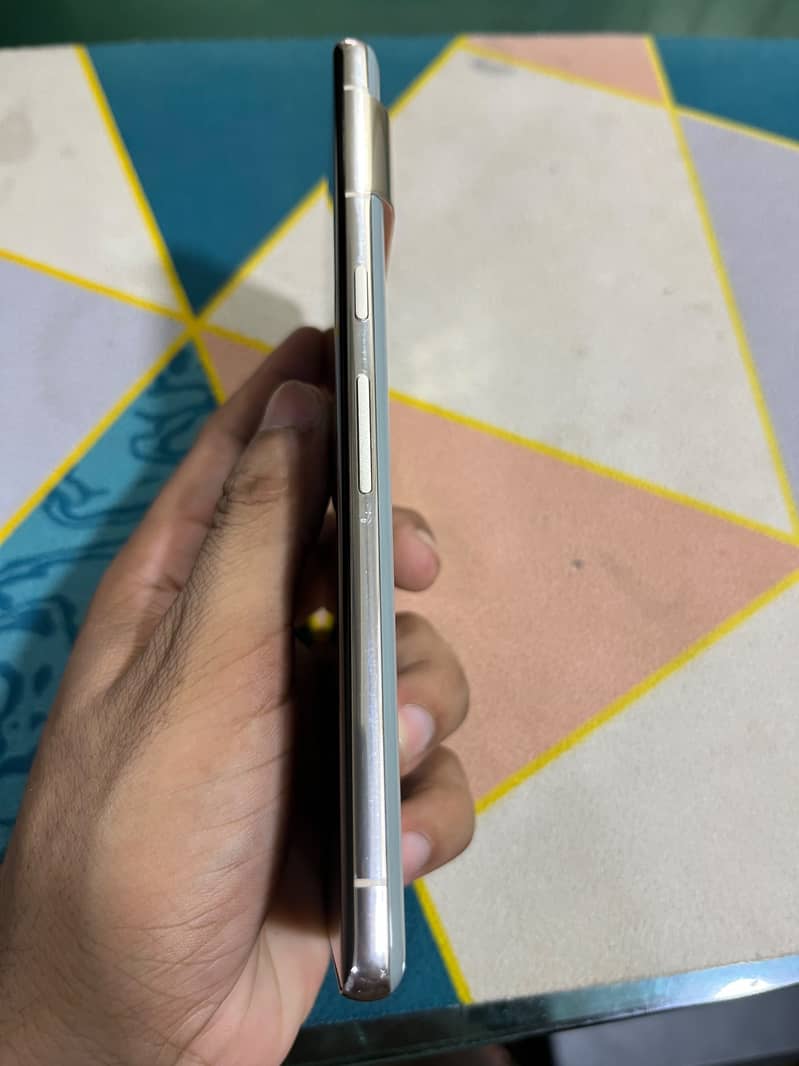 Google Pixel 7 Pro 6