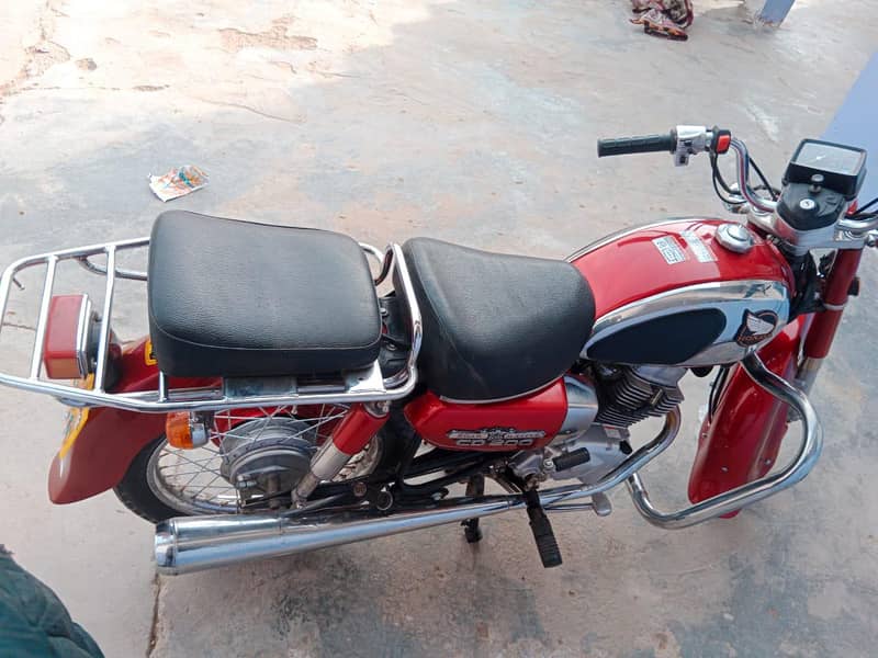 Honda Road Master CD 200 Self Start | VIP Original Condition | Bike 5