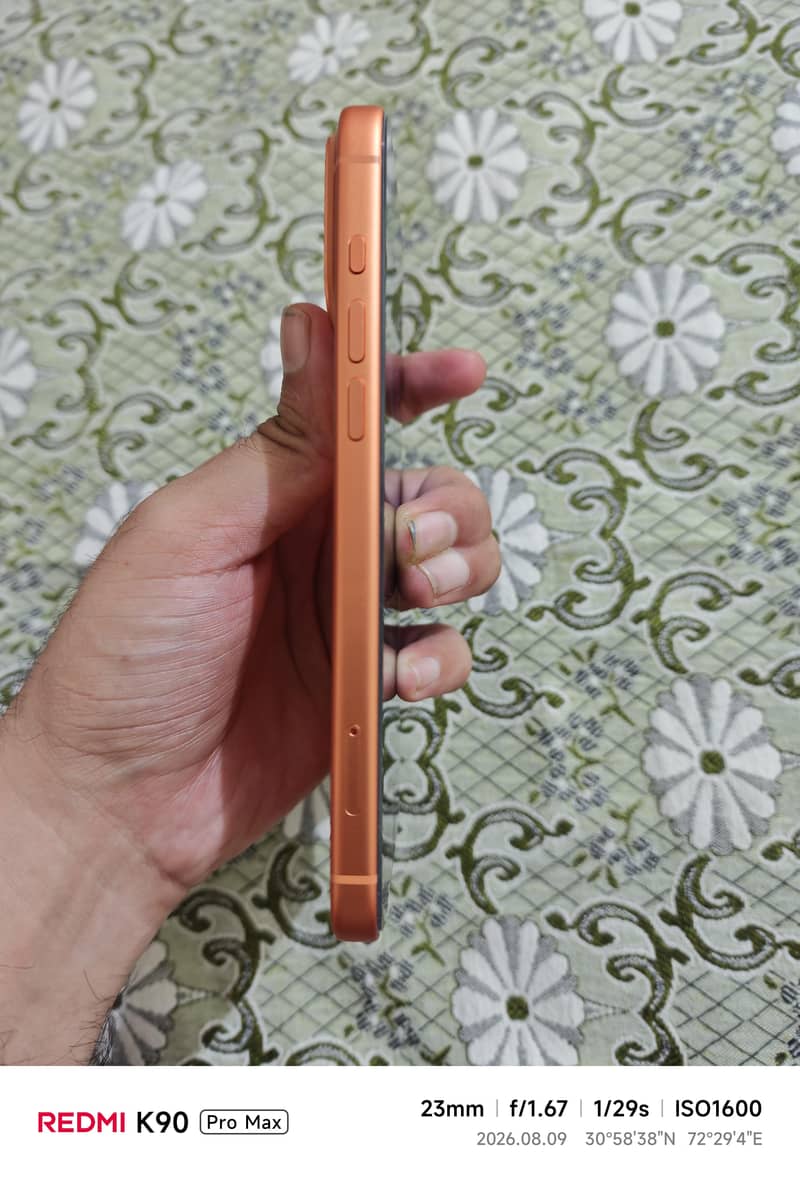 Apple iPhone 17 Pro Max 2