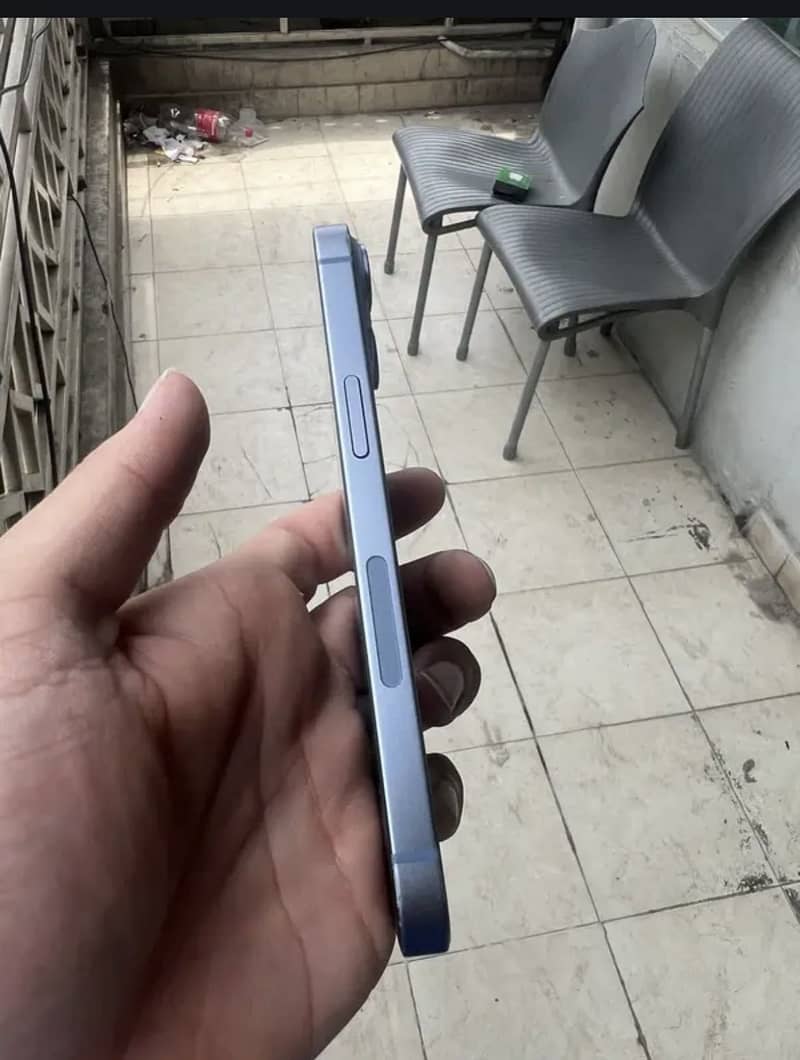 Apple iPhone 14 2