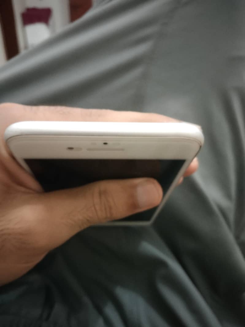 Apple iPhone 8 Plus 2