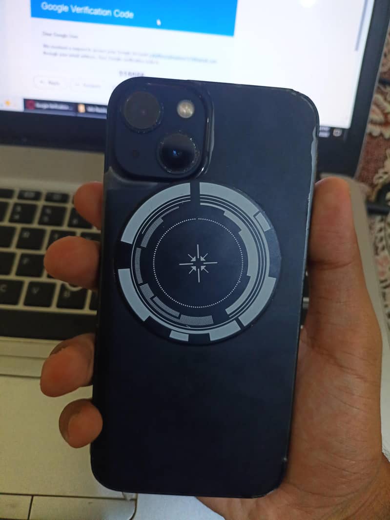 Apple iPhone 13 1