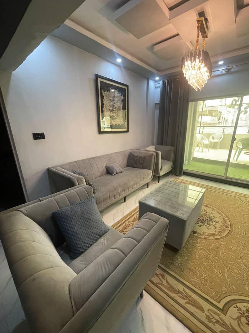 Five seater sofa with table 3