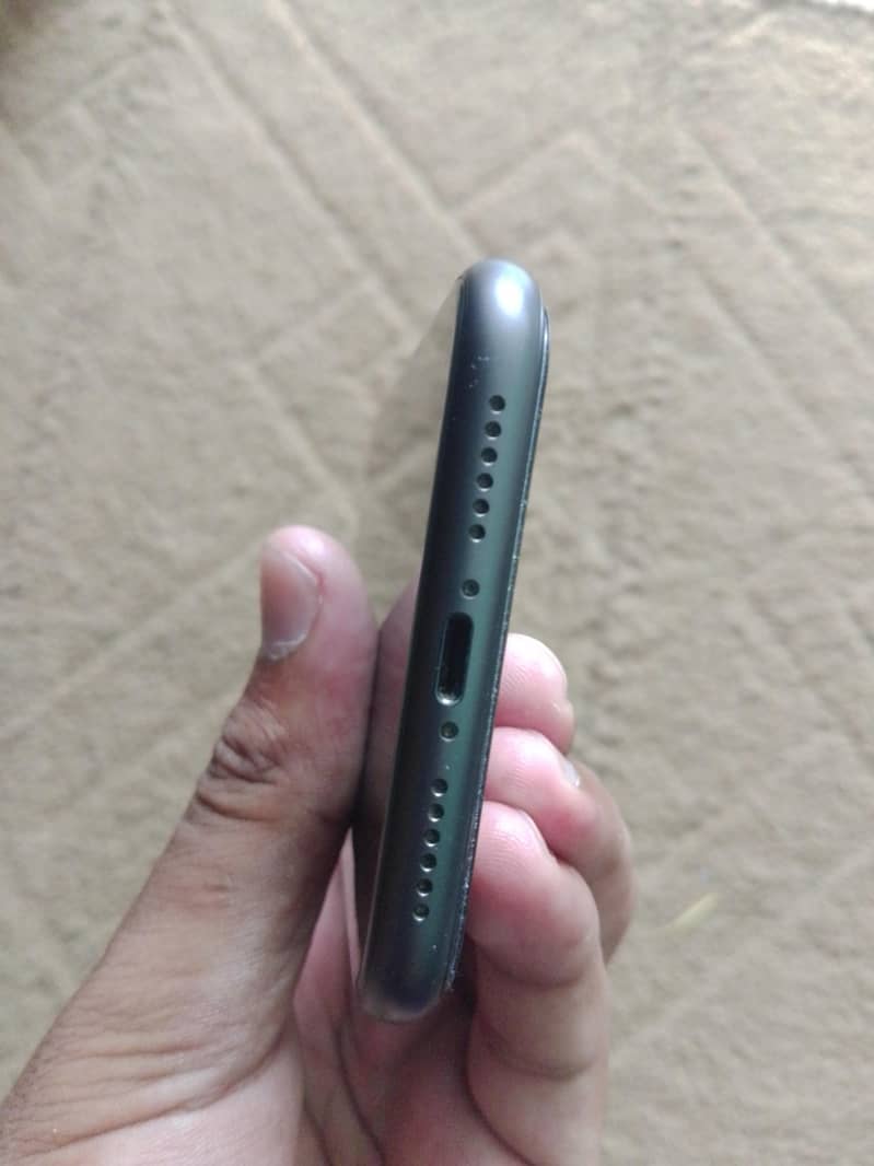 Apple iPhone 11 2