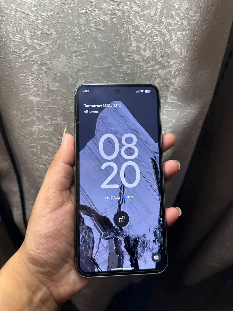 Google Pixel 8 2