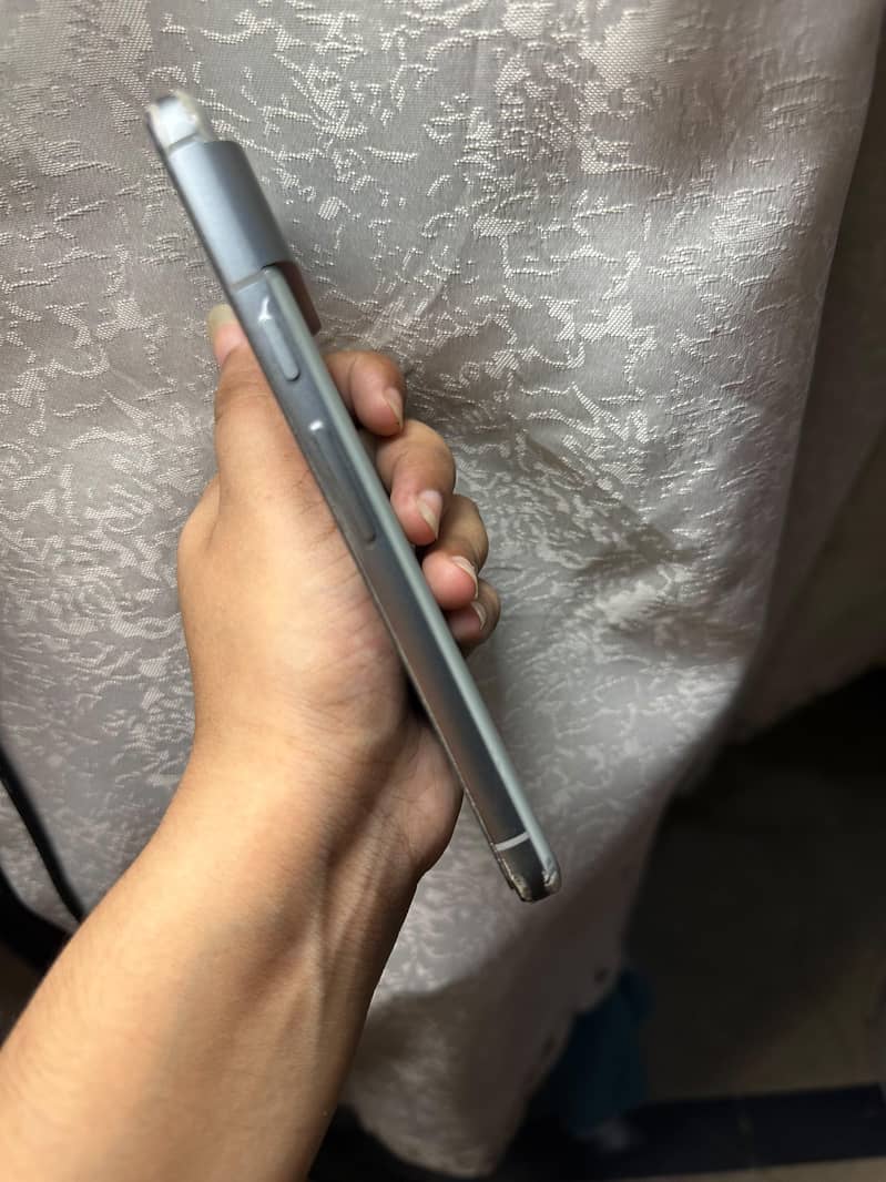 Google Pixel 8 3