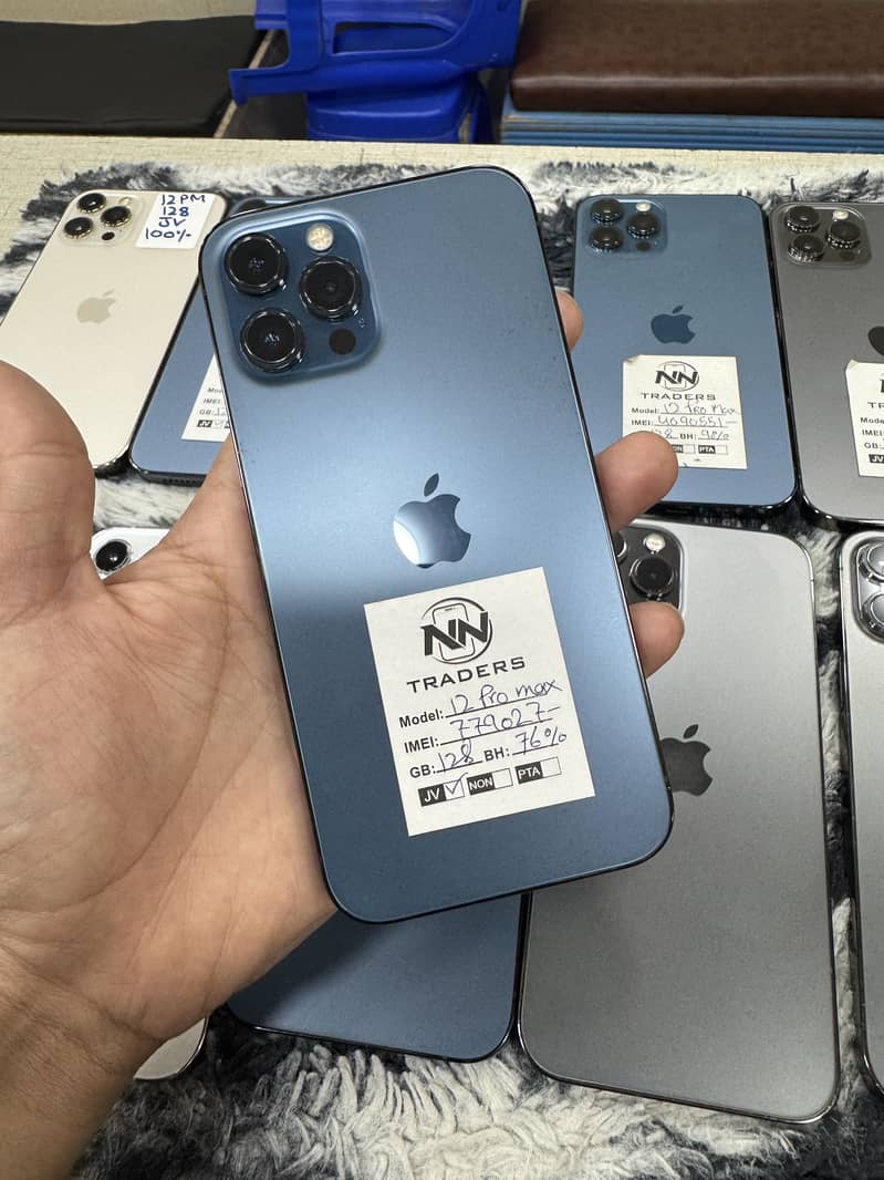 Apple iPhone 12 Pro Max 2