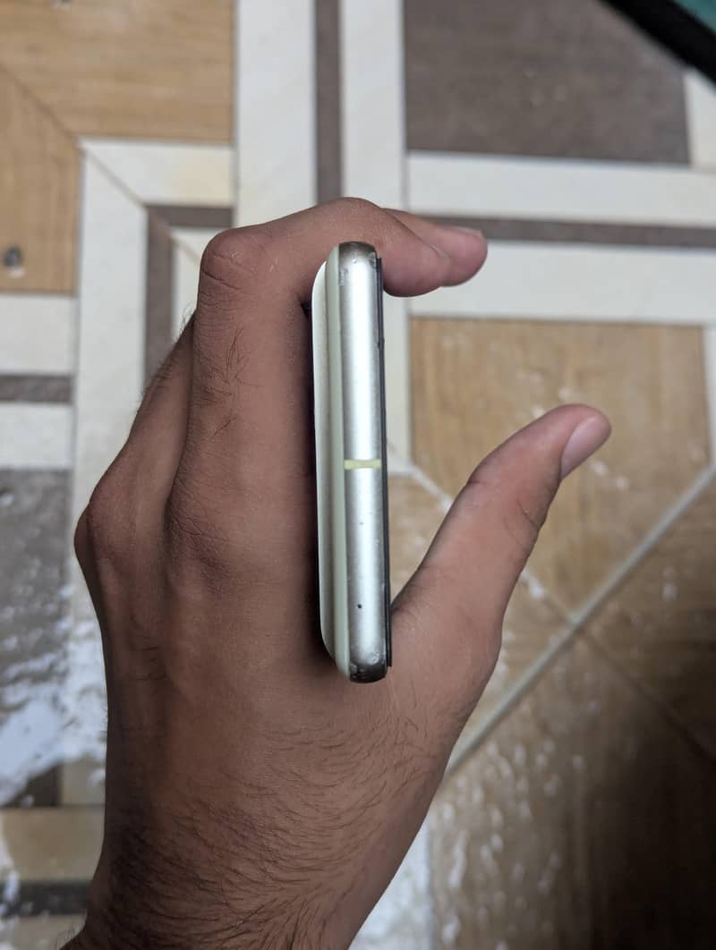 Google Pixel 7 5