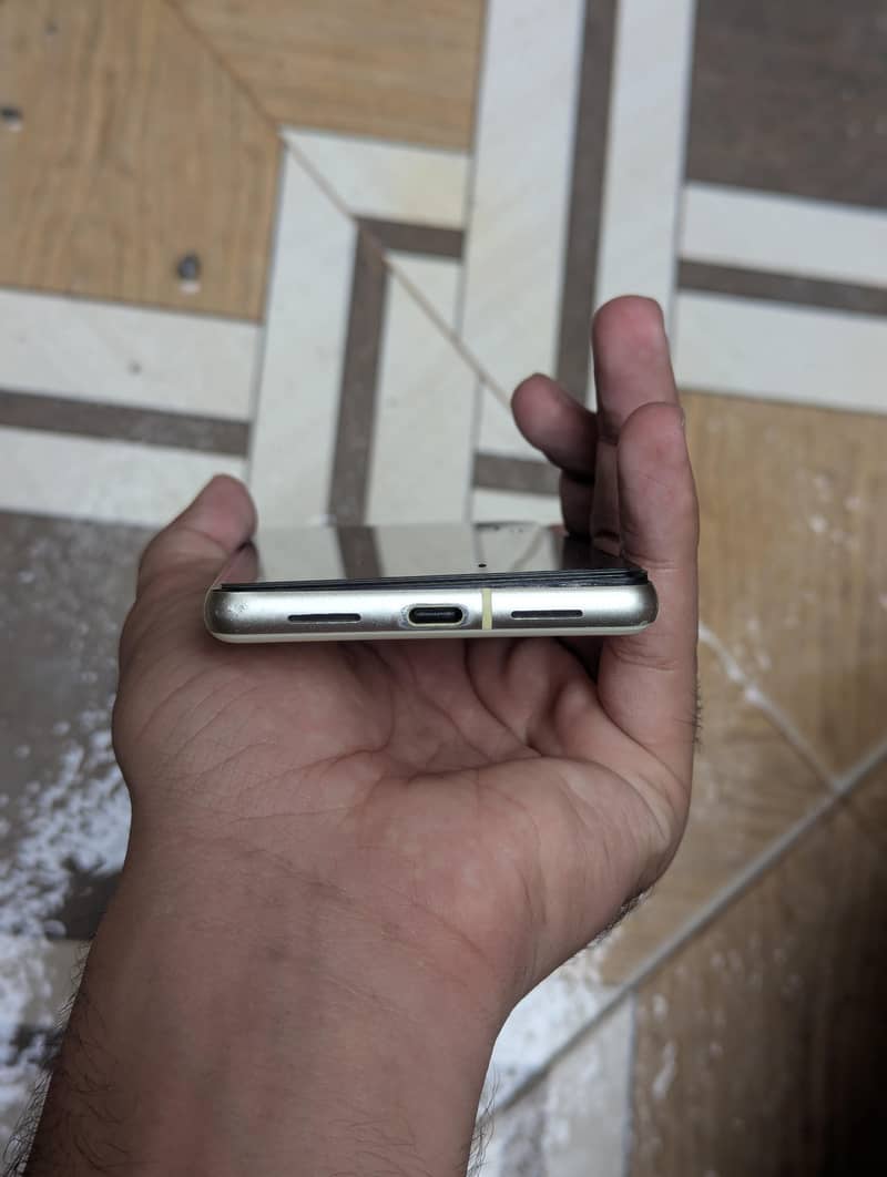 Google Pixel 7 6