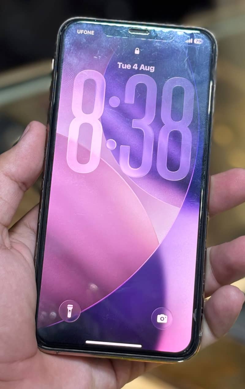 Apple iPhone 11 Pro Max 2