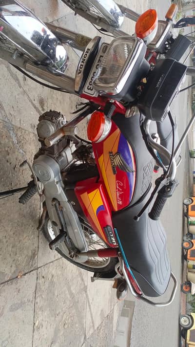 Very Good condition Urgent Sell 03456356366