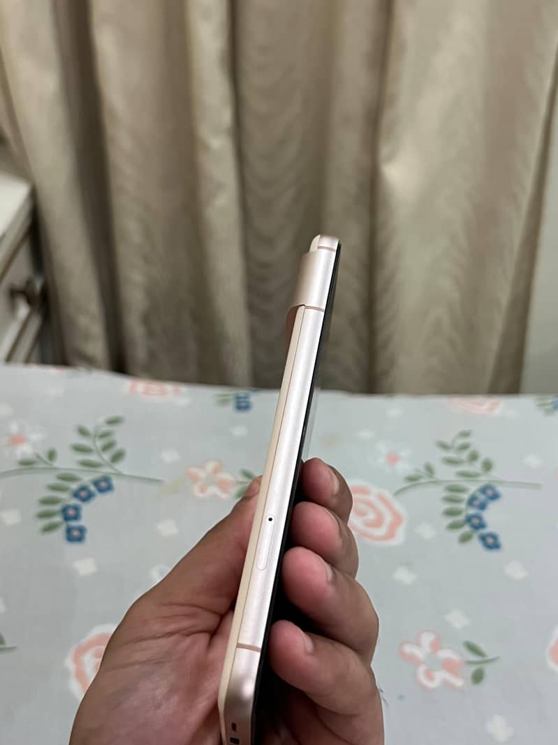 Google Pixel 8 2
