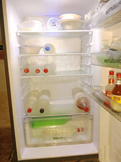 Haier large size Refrigerator/2Door/Glass body& Accessories/used