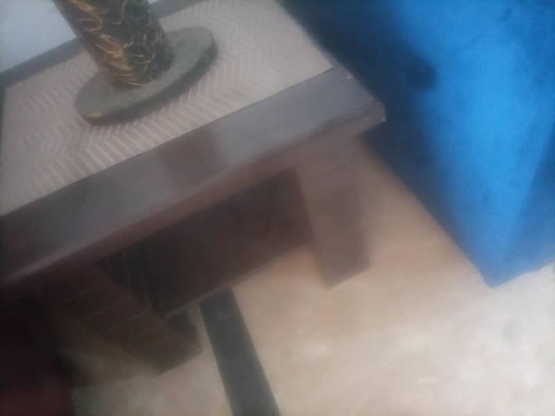 center table nd two side table 1