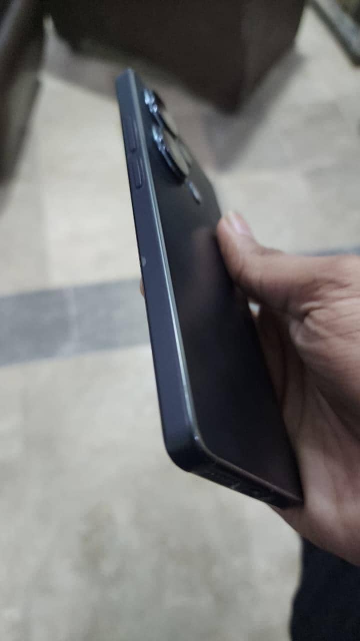 Xiaomi Redmi Note 13 Pro 4