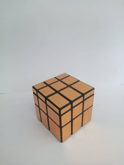 Mirror Cube 3x3. Golden colour. In good condition. ONLY for Rs800