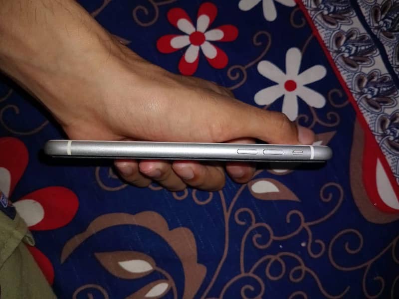 Apple iPhone 11 jv 6