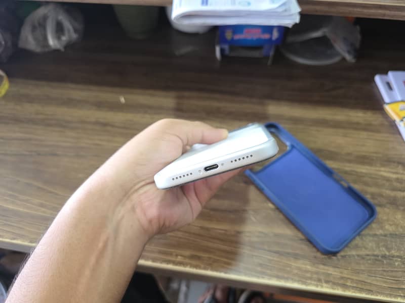 Apple iPhone 17 Pro Max 3