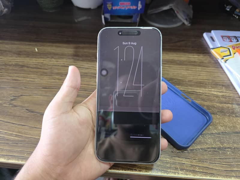 Apple iPhone 17 Pro Max 6
