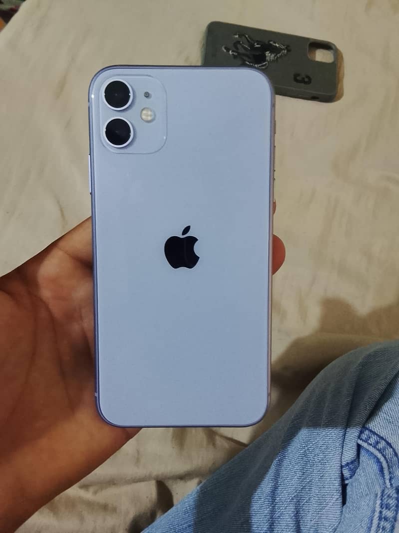 Apple iPhone 11 0