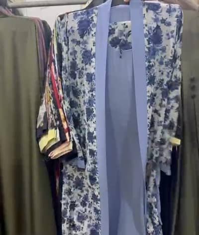 printed abaya's with staller
