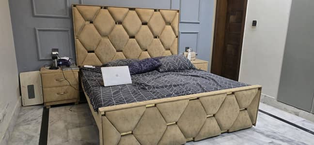 King size bed set for sale