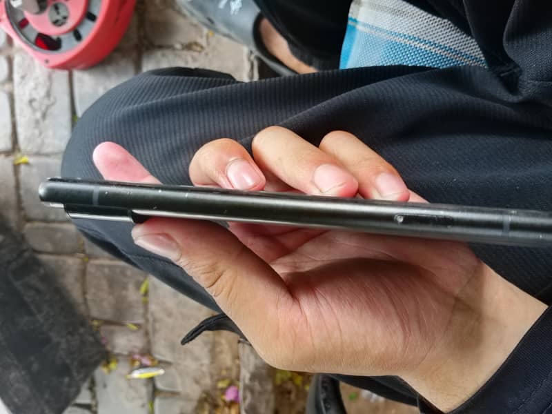 Google Pixel 6 4