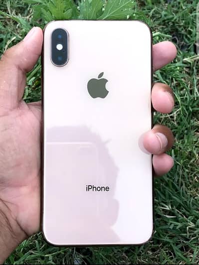 iPhone XS with box