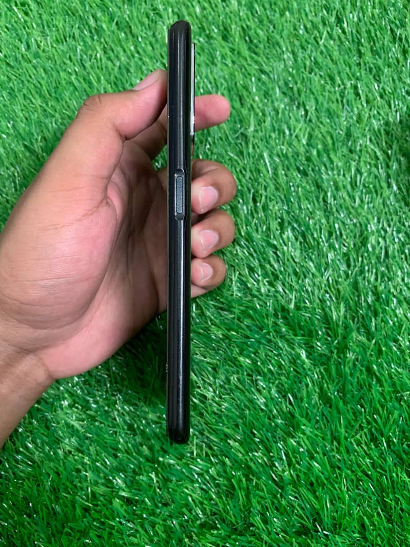 OPPO A76 3
