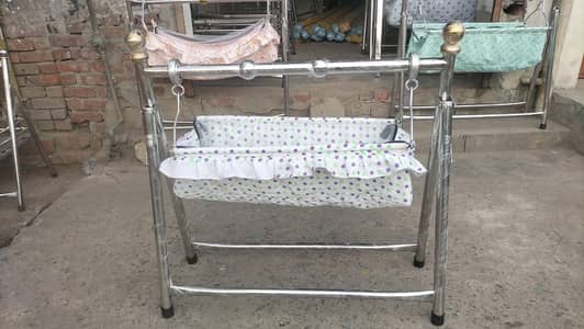 Baby jhulla/baby Swing/baby jhulligi/  dilvery free 03034641195
