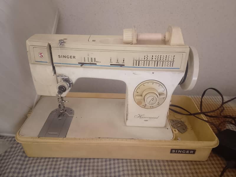 singer sewing machine 1