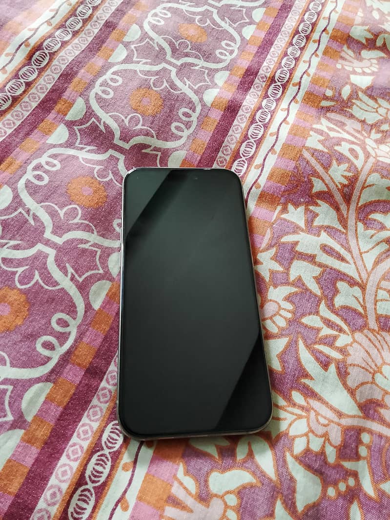 Apple iPhone 15 Pro 1