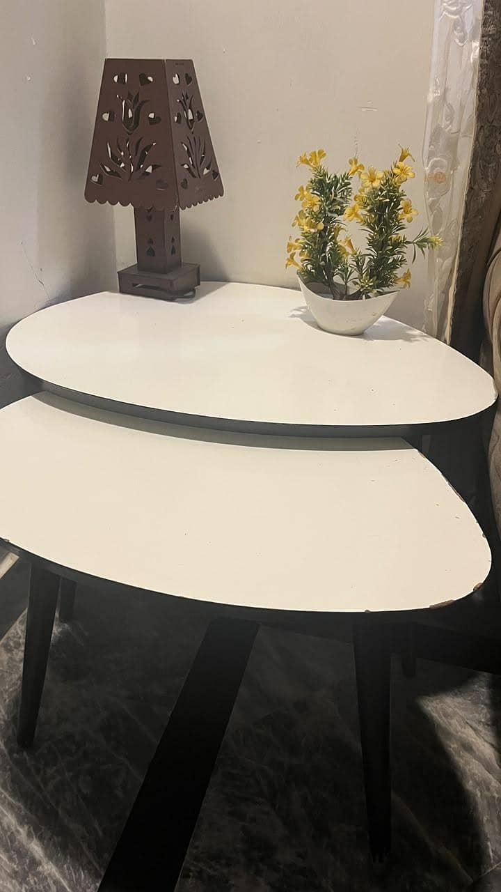 coffee table 0