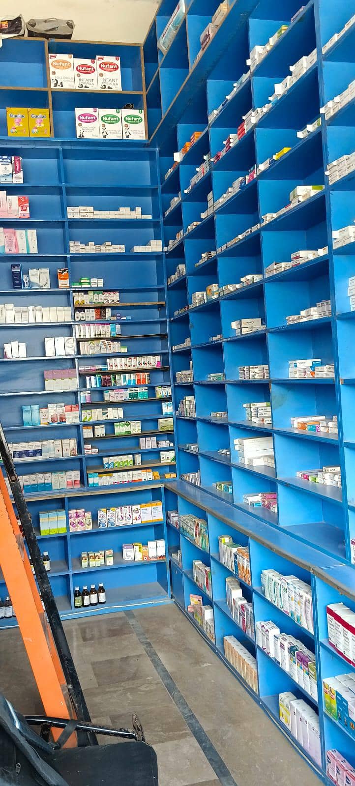 MADICAL SHELF 4