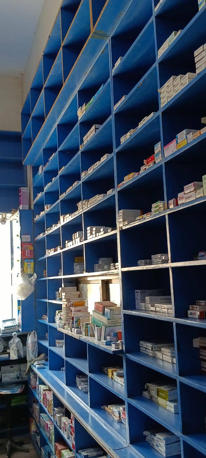MADICAL SHELF 5