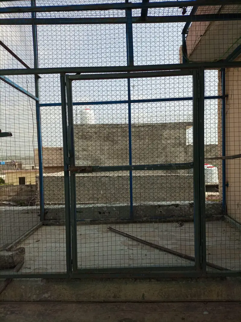 pigeon cage ,iron cage — photo 3